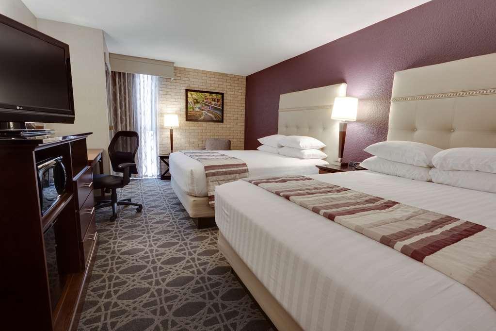 Drury Inn & Suites San Antonio Northeast Номер фото